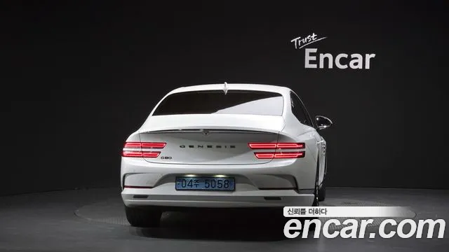 Genesis G80 Electrified G80 (RG3) — Фото автомобиля 4
