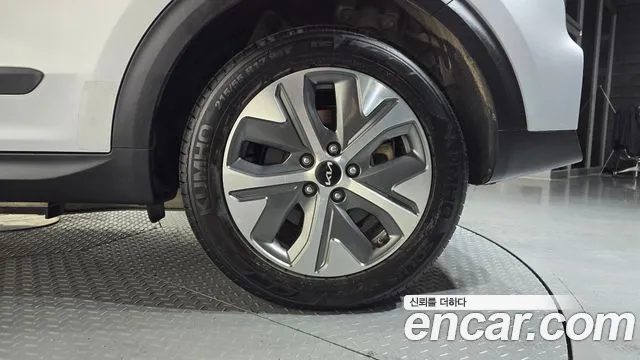 Kia Niro Niro Plus Air — Фото автомобиля 21