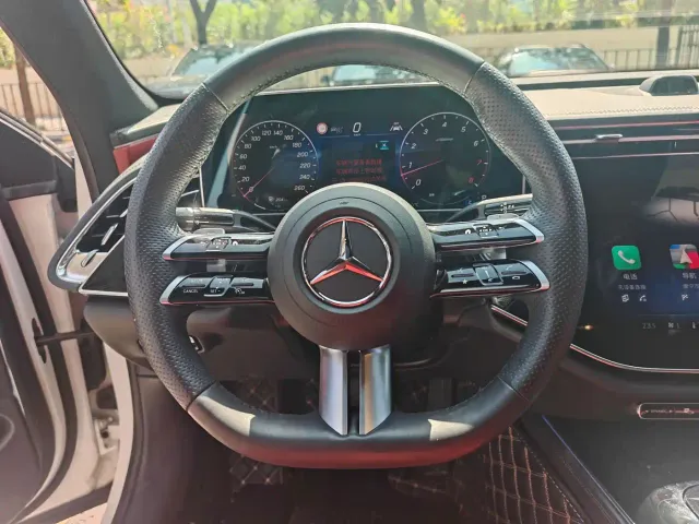 Mercedes-Benz E-Class — Фото автомобиля 9