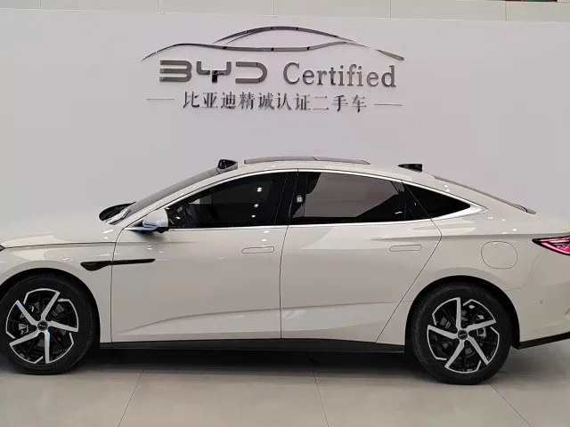 BYD Seal 07 DM-i — Фото автомобиля 3