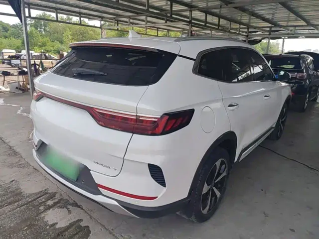 BYD Song PLUS — Фото автомобиля 6