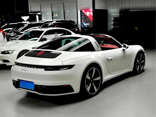 Porsche 911 — Фото автомобиля 5