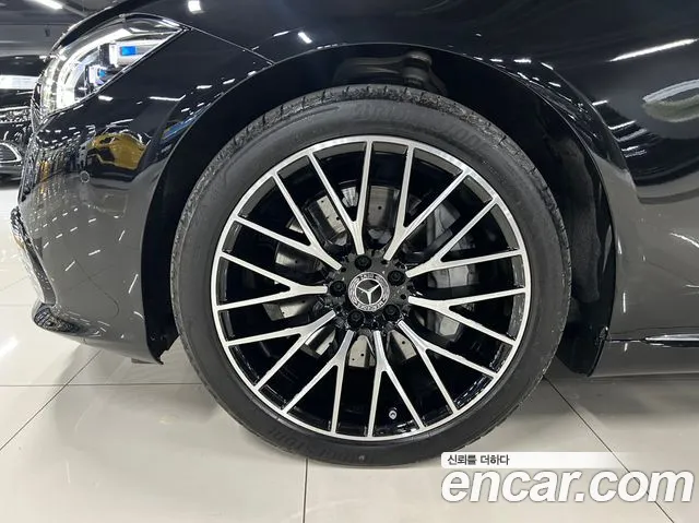 Mercedes-Benz S-Class — Фото автомобиля 18