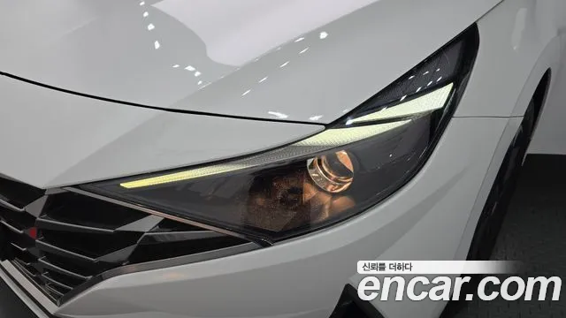 Hyundai AVANTE Avante (CN7) — Фото автомобиля 18