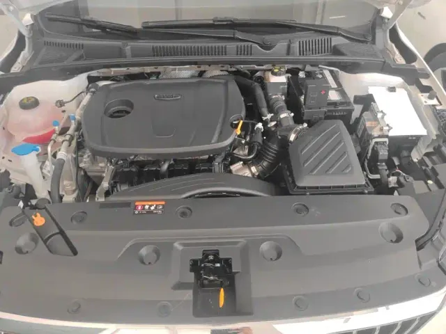 Geely Emgrand — Фото автомобиля 10
