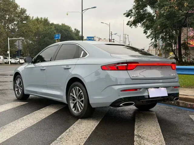 Geely Xingrui — Фото автомобиля 4