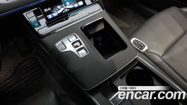 Hyundai Grandeur Grandeur (New) — Фото автомобиля 9
