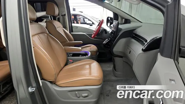 Hyundai Staria Staria 4WD Lounge 9 мест — Фото автомобиля 11