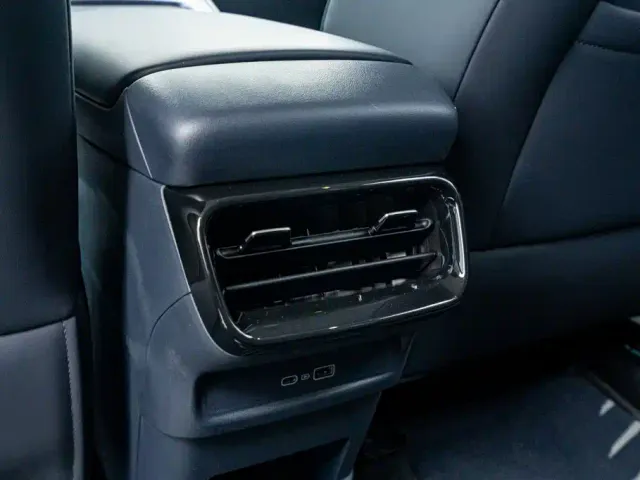Geely Galaxy E5 — Фото автомобиля 24