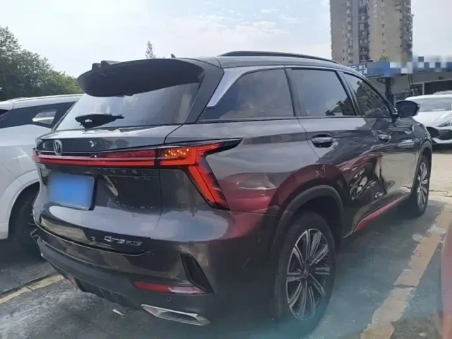 Changan CS75 Plus — Фото автомобиля 6