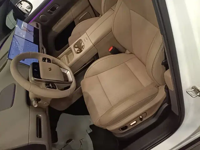 Li Auto i6 — Фото автомобиля 14