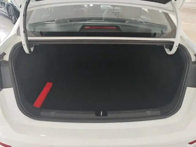 Geely Emgrand — Фото автомобиля 4