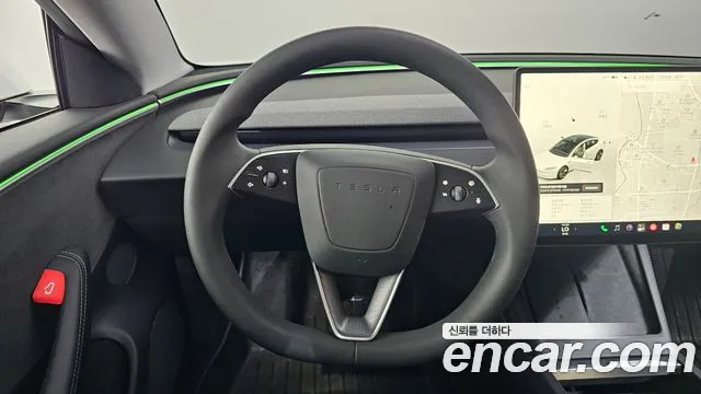 Tesla Model 3 — Фото автомобиля 20