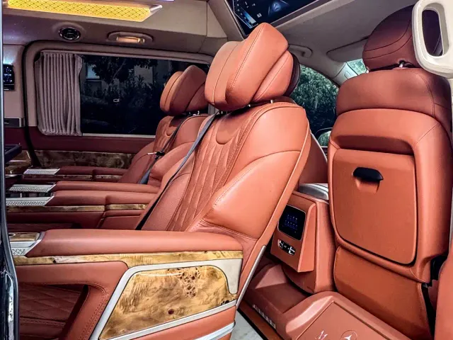 Mercedes-Benz V-Class — Фото автомобиля 23