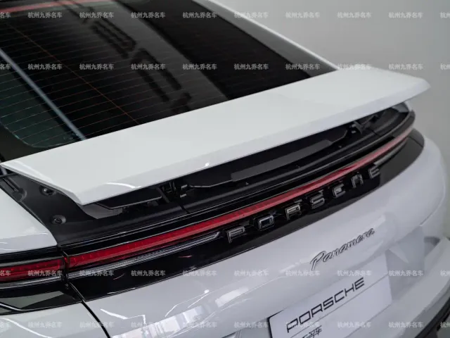 Porsche Panamera — Фото автомобиля 13
