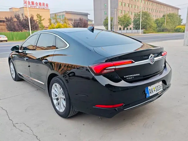 Buick LaCrosse — Фото автомобиля 8