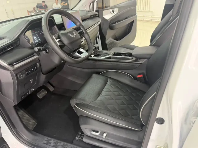 Wuling Jiachen — Фото автомобиля 7