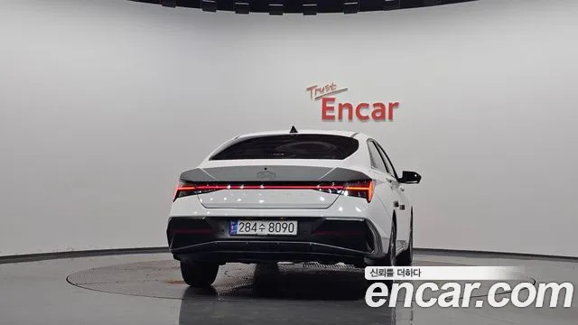 Hyundai AVANTE Новый Avante (CN7) — Фото автомобиля 3