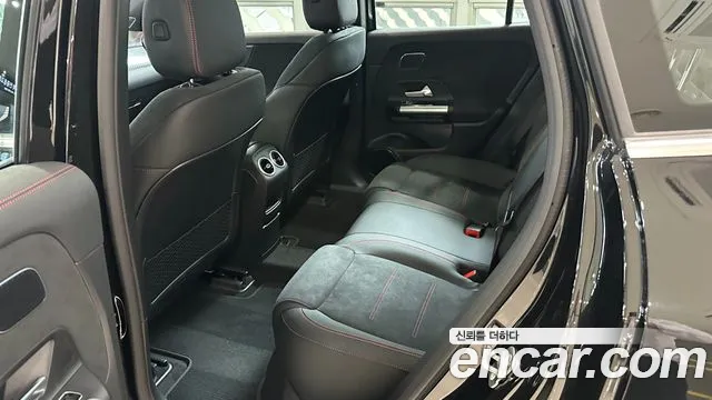Mercedes-Benz EQA — Фото автомобиля 11