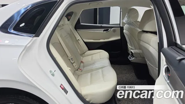 Hyundai Grandeur Новый Grandeur IG — Фото автомобиля 11