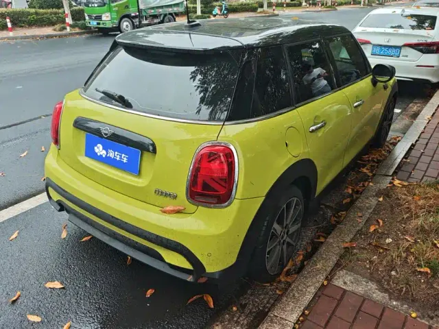 MINI Hatch — Фото автомобиля 3