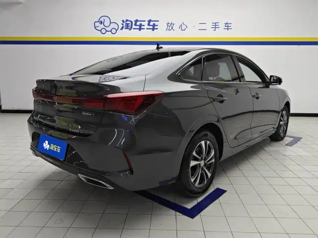 Changan Eado — Фото автомобиля 3