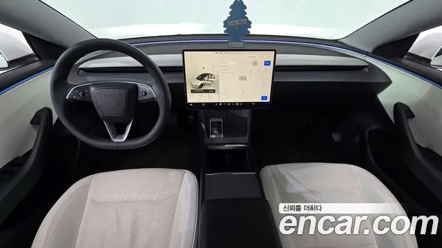 Tesla Model 3 — Фото автомобиля 7