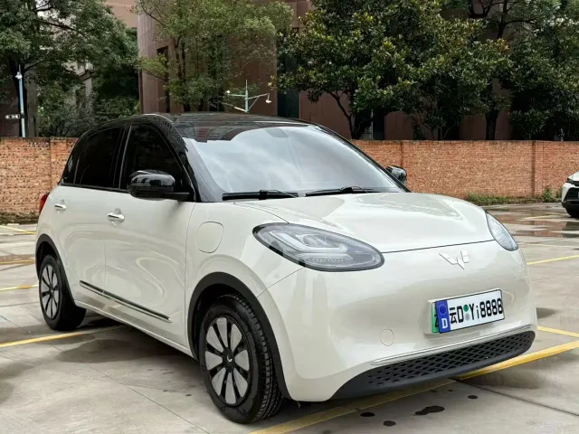 Wuling Bingo — Фото автомобиля 3