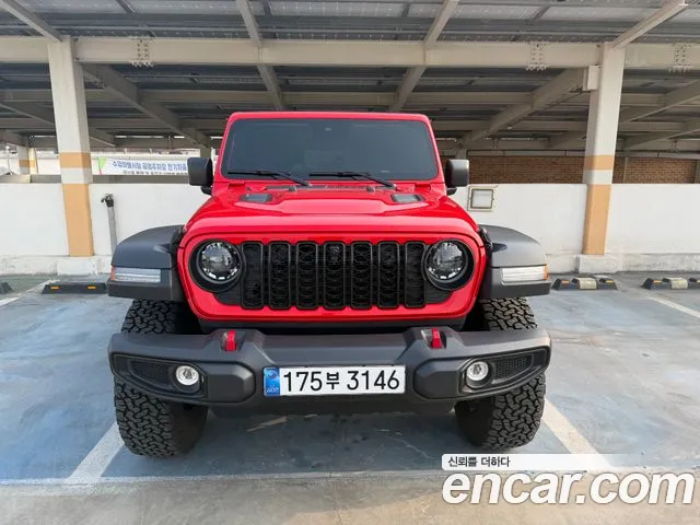 Фотография автомобиля — Jeep Wrangler JL
