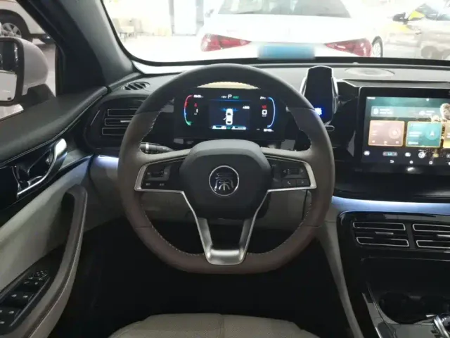 BYD Qin PLUS — Фото автомобиля 6