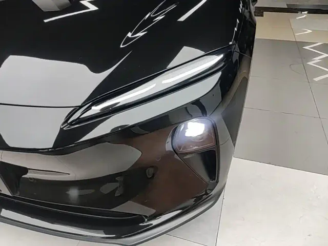 Nio ET5 Touring — Фото автомобиля 23