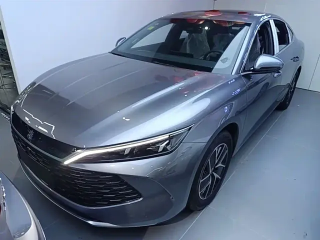 Фотография автомобиля — BYD Qin L