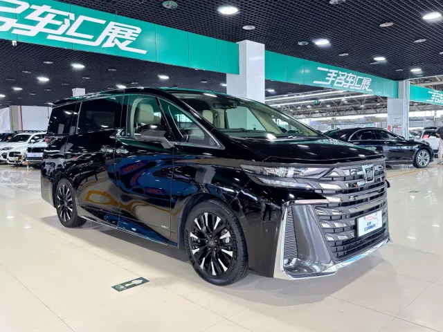 Toyota Vellfire — Фото автомобиля 3