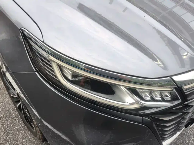 Roewe iMAX8 — Фото автомобиля 7