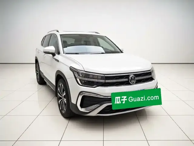 Volkswagen Tharu — Фото автомобиля 3