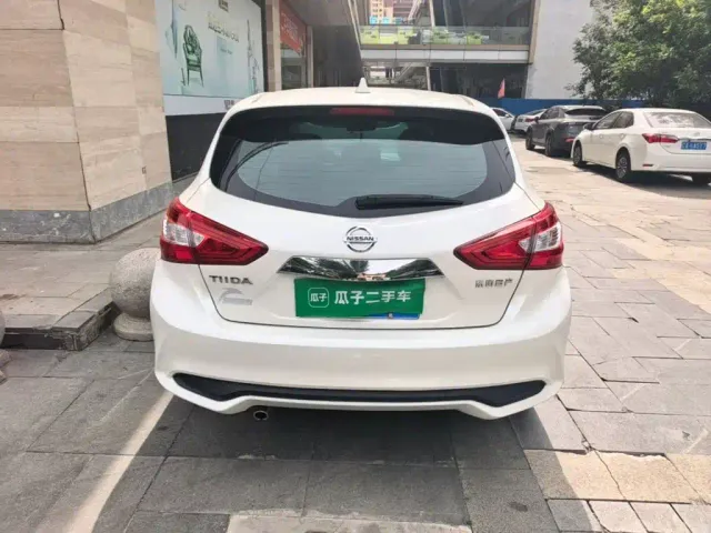 Nissan Tiida 2021 1.6L CVT Cool Edition — Фото автомобиля 3
