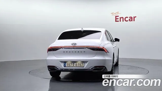 Hyundai Grandeur — Фото автомобиля 4