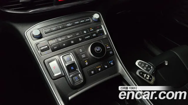 Hyundai Santafe Новый Santa Fe Дизель 2.2 2WD — Фото автомобиля 9