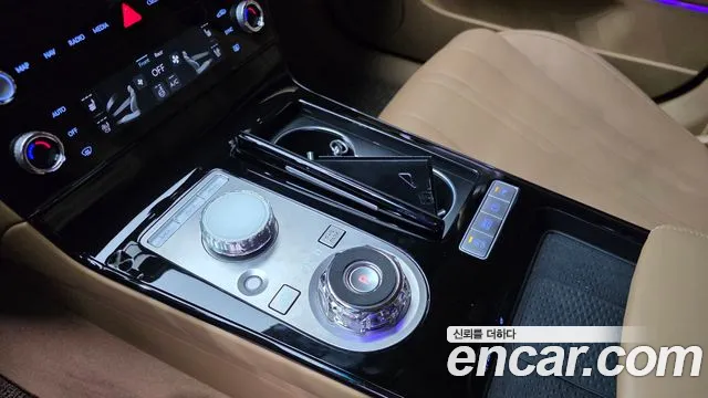 Genesis G80 Бензин 2.5 турбо AWD — Фото автомобиля 9