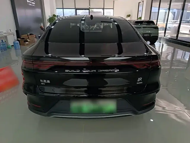 BYD Han — Фото автомобиля 5
