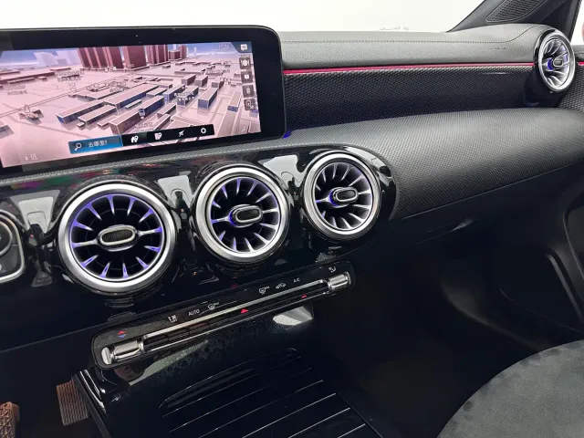 Mercedes-Benz A-Class — Фото автомобиля 14