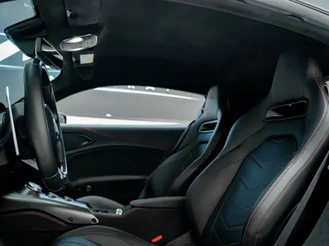 Maserati MC20 — Фото автомобиля 9