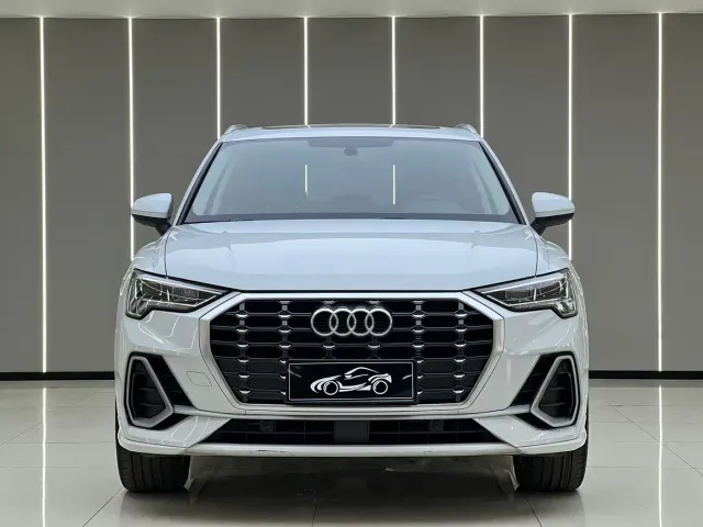 Audi Q3 — Фото автомобиля 2