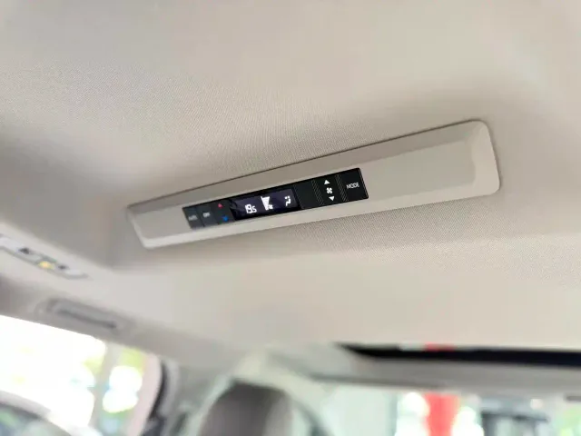 Toyota Granvia — Фото автомобиля 18