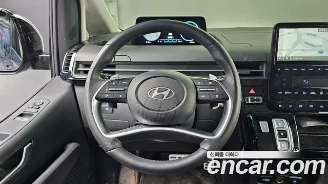 Hyundai Staria Staria 4WD Lounge 9 мест — Фото автомобиля 13