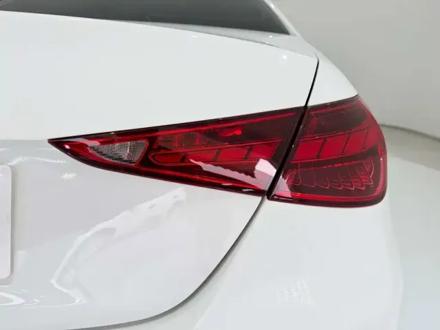 Mercedes-Benz C-Class — Фото автомобиля 10