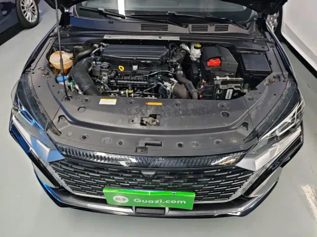 Dongfeng Yixuan MAX — Фото автомобиля 19