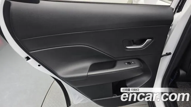 Hyundai Kona — Фото автомобиля 14