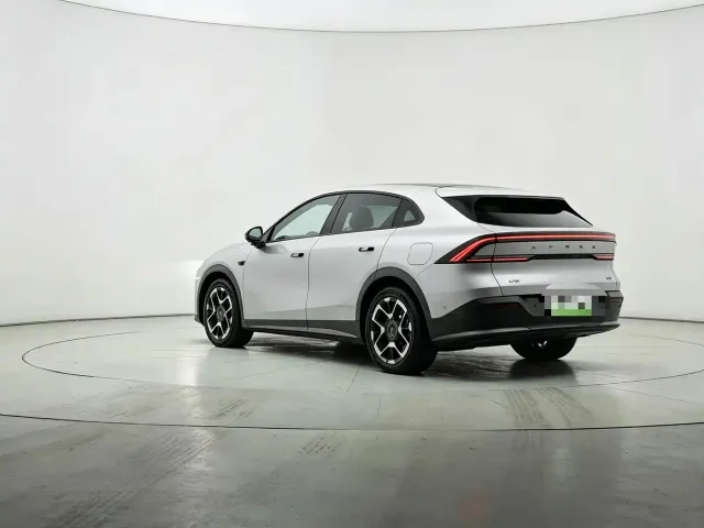 Xpeng G7 — Фото автомобиля 7