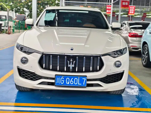 Maserati Levante — Фото автомобиля 2
